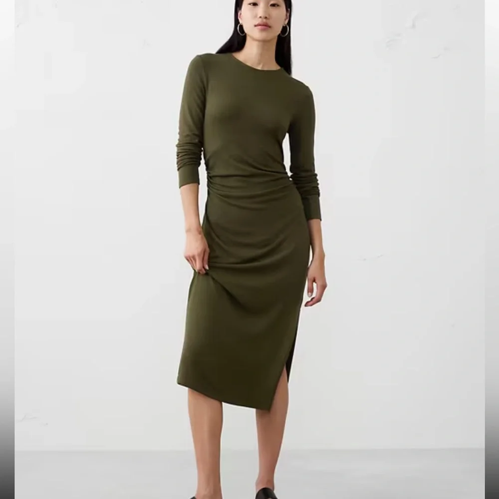 NWT Soft Luxe Midi Dress by Banana Republic - Picture 2 of 8